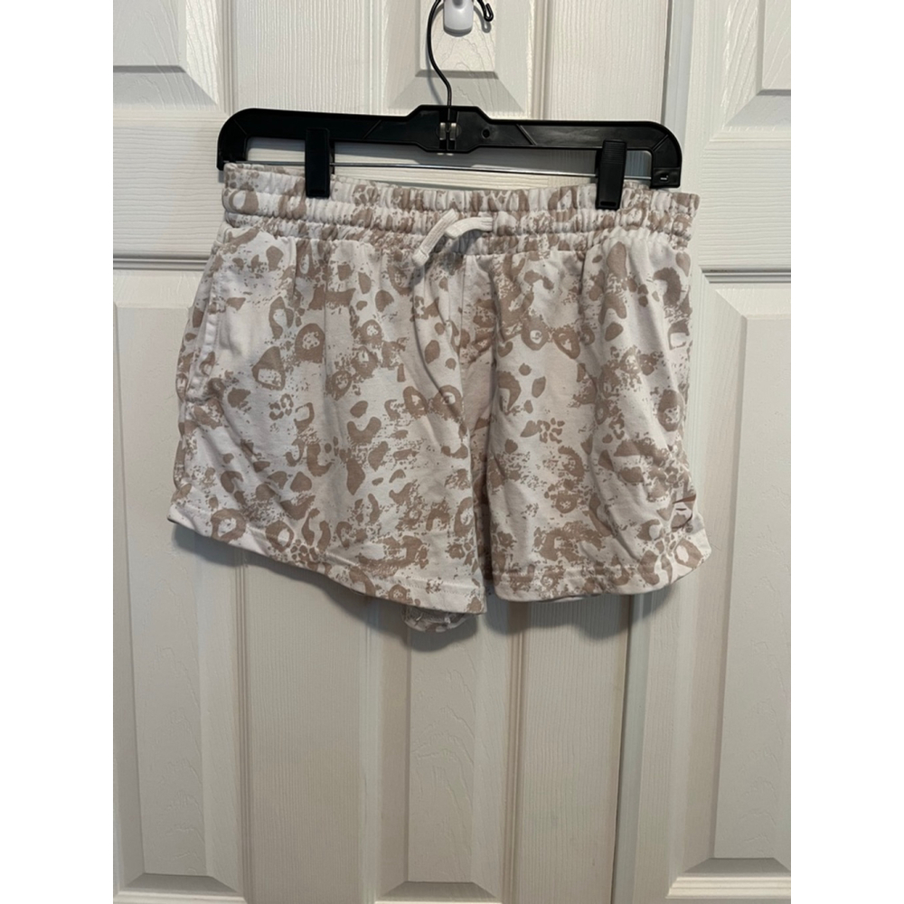 Women's Gymshark Athletic Shorts White/Tan Leopard Print Size M - Picture 3 of 6